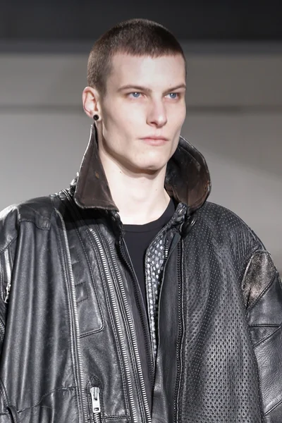 Look 9